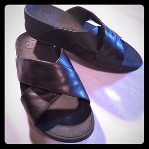 Fitflop Criss Cross Black Leather Sandals